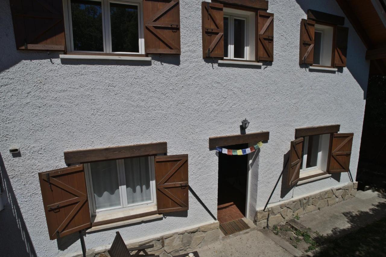 Casa Con Jardin, 4 Habitaciones Y Mucho Encanto En Серседилья Экстерьер фото